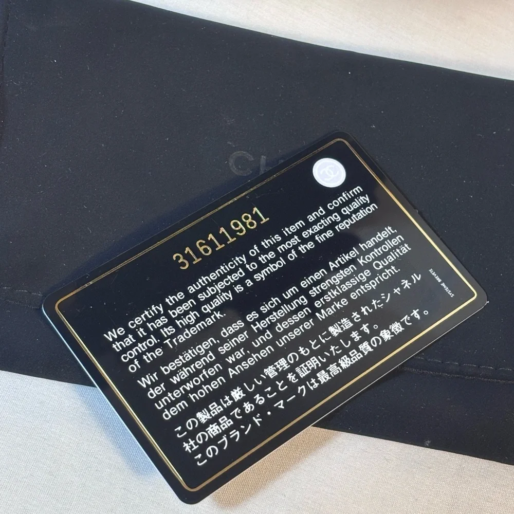 Amazing Chanel 19 Black Card Holder - Picture 7 of 13